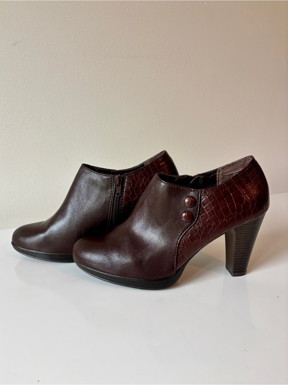 Rialto Burgundy Leather Ankle Heel Booties